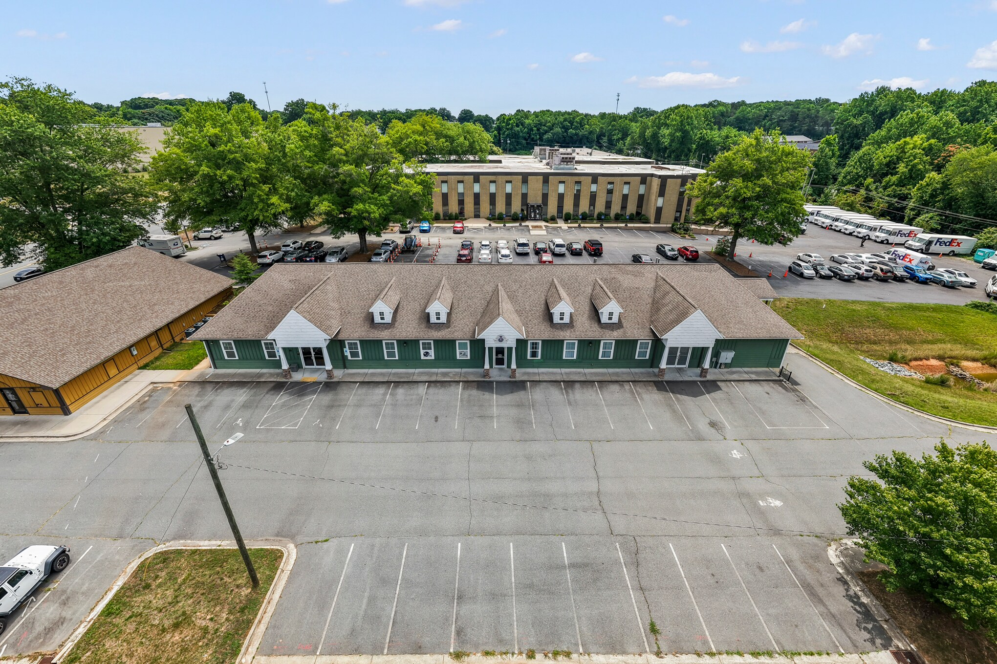 8017 N Point Blvd, Winston-Salem, NC for Rent