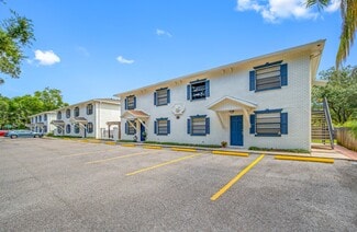 Riverview, FL Apartments - 7802-7806 Colonial Club Ct