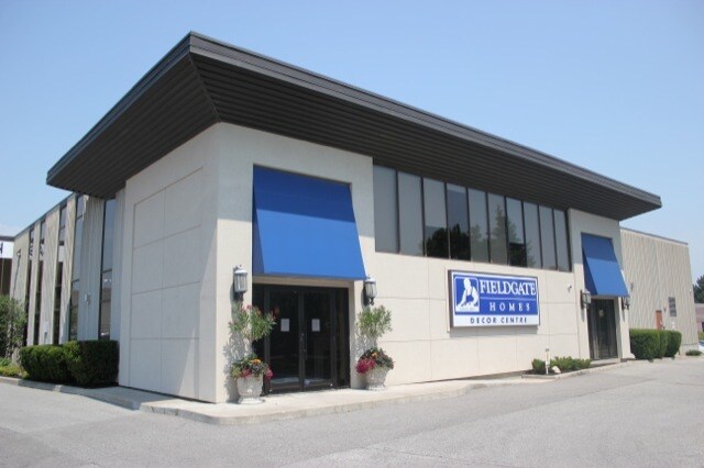 145 W Beaver Creek Rd, Richmond Hill, ON for Rent