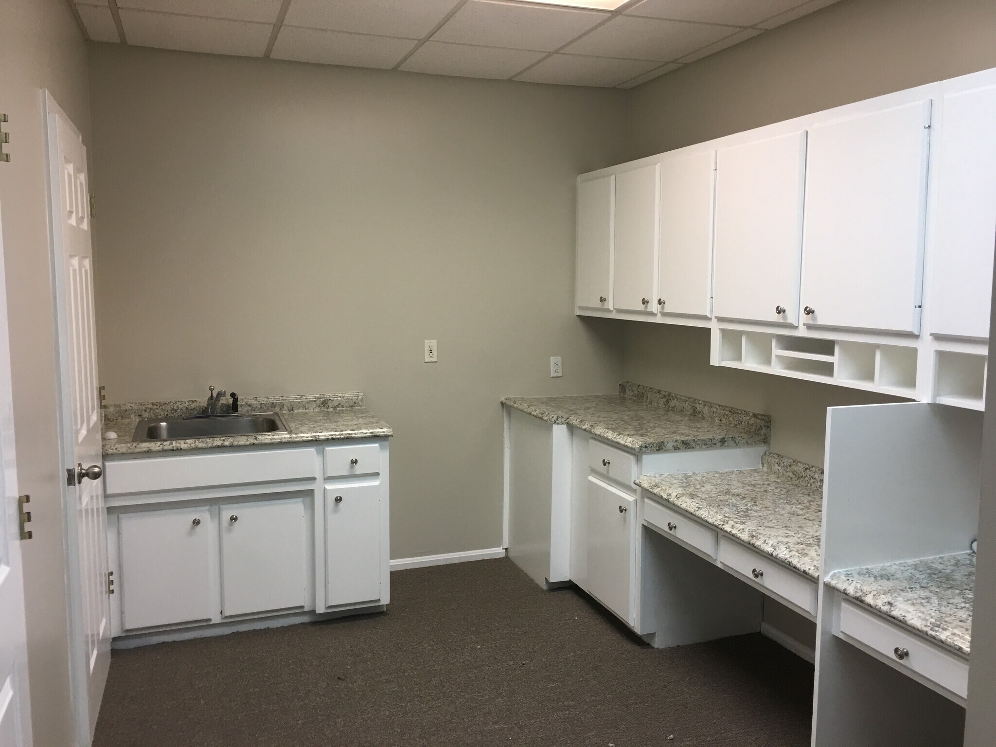 9304 New Lagrange Rd, Louisville, KY for Rent