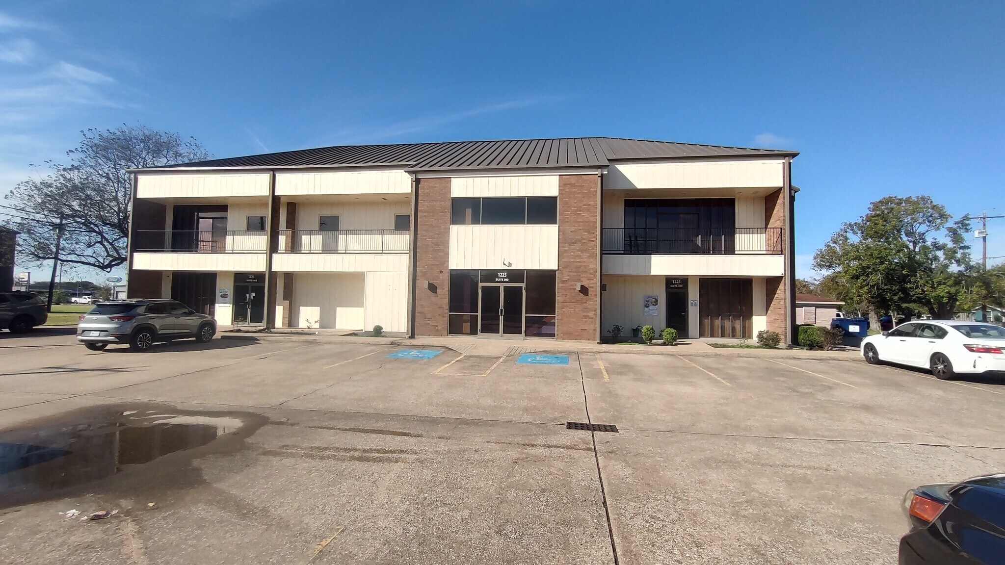 1225 N Logan St, Texas City, TX for Rent