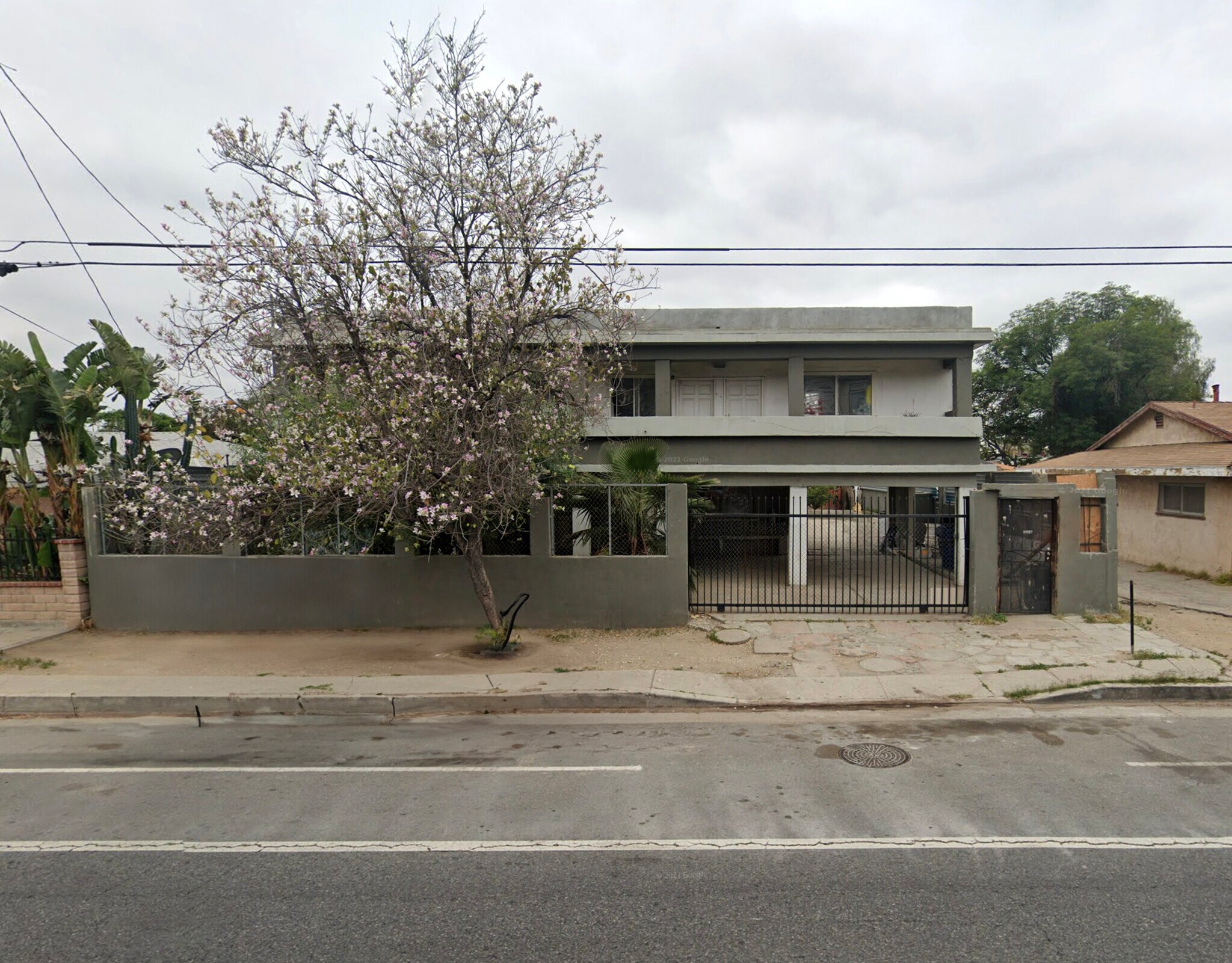 11121 Glenoaks Blvd, Pacoima, CA for Rent