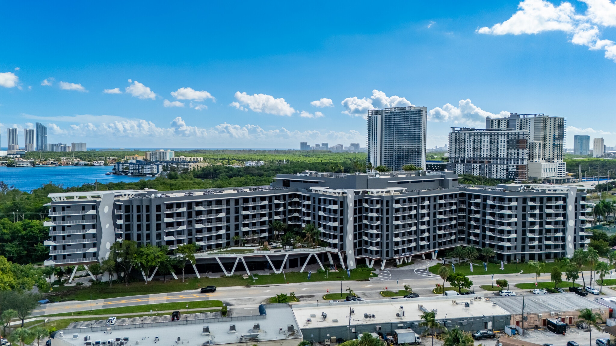 17071 W Dixie Hwy, North Miami Beach, FL for Rent