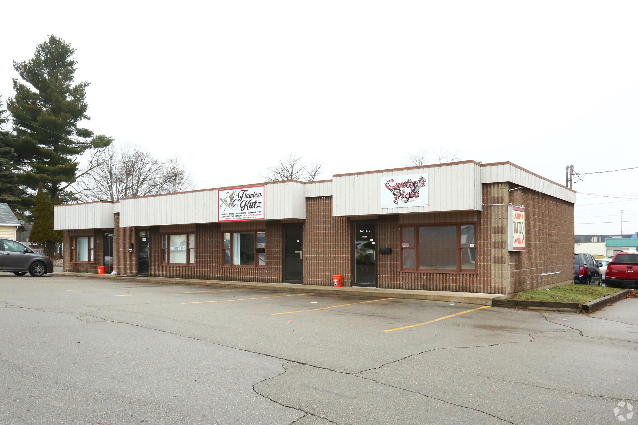 2820 S Cedar St, Lansing, MI for Rent