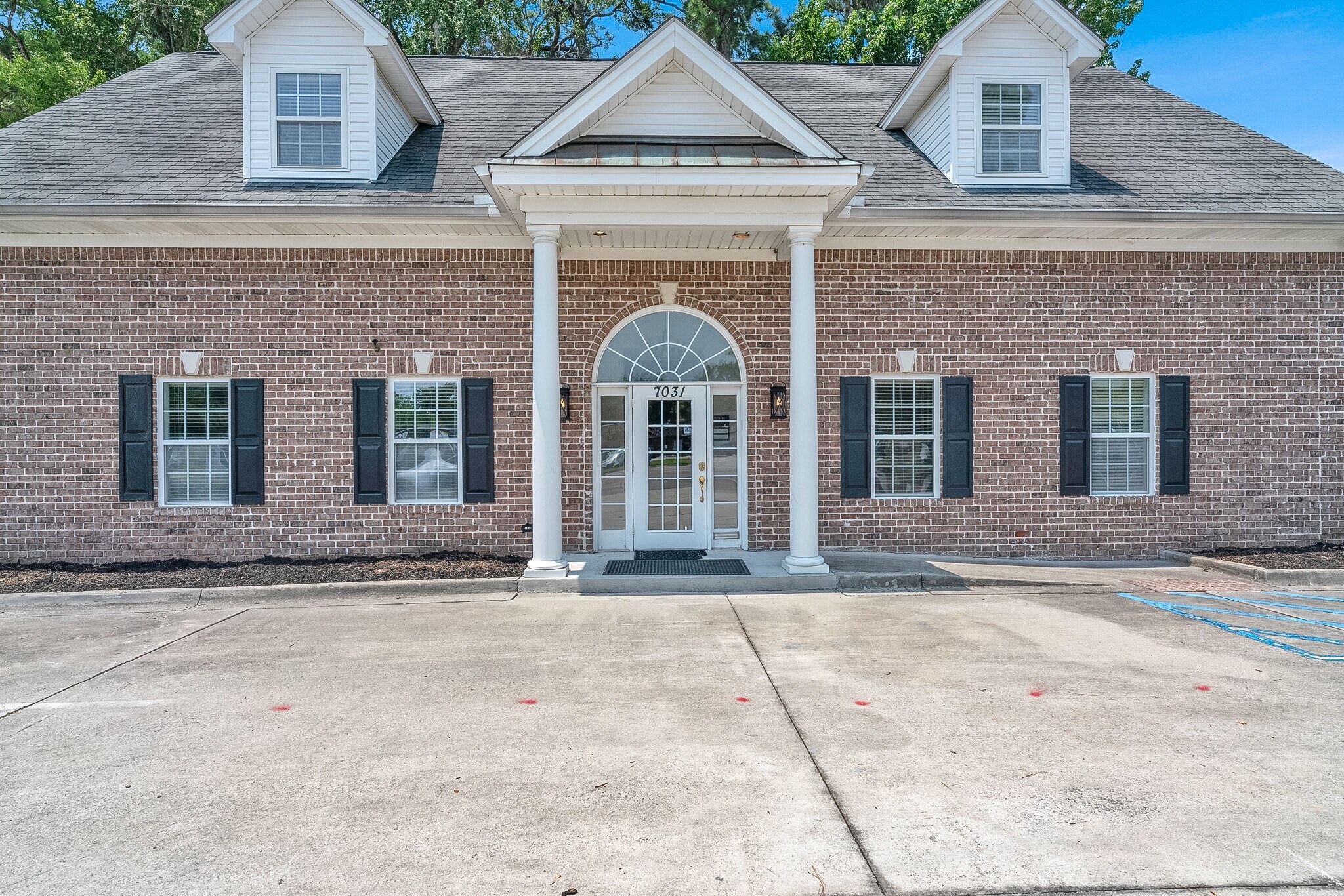 7031 Hodgson Memorial Dr, Savannah, GA for Rent