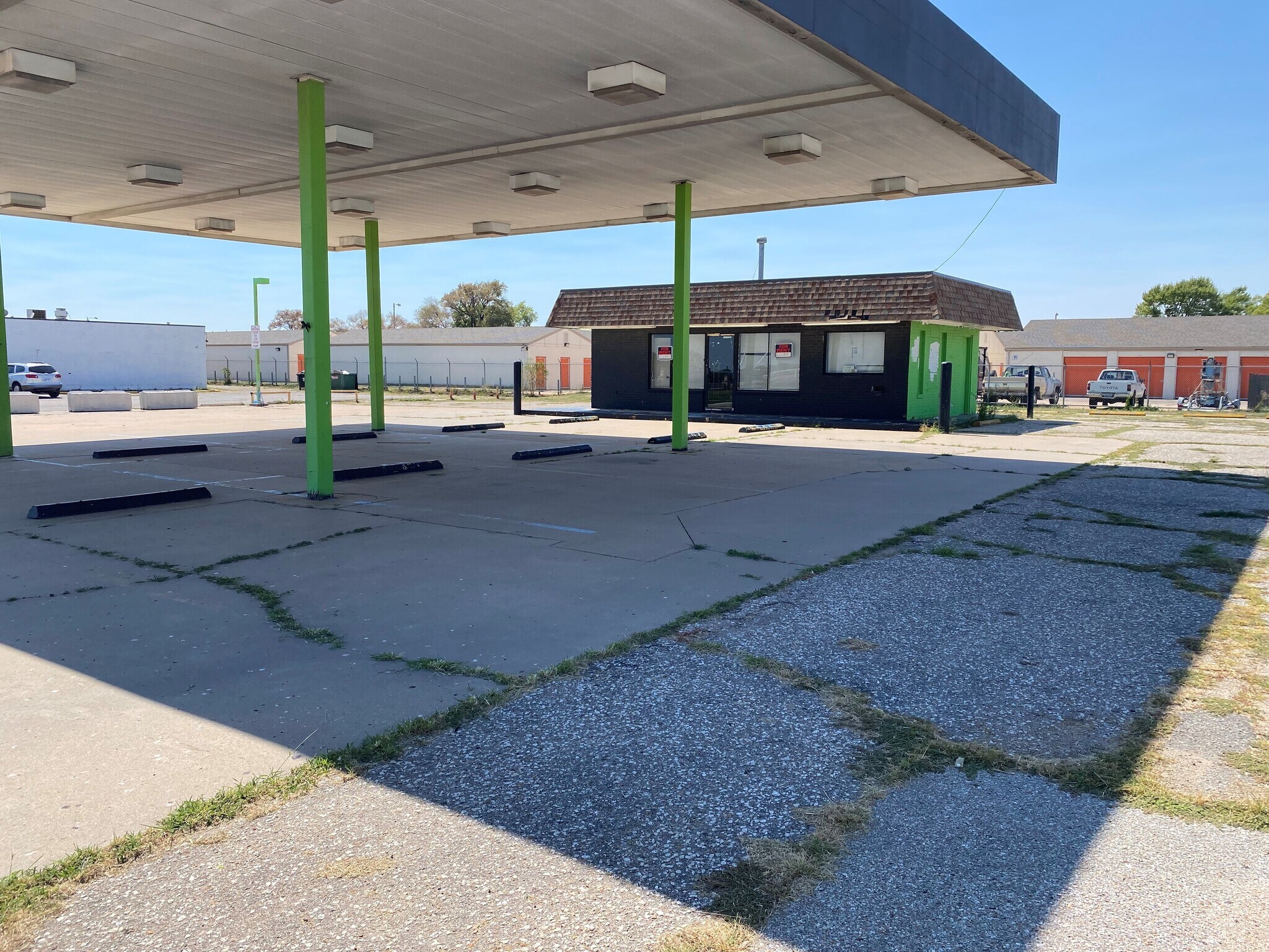 3801 S Seneca St, Wichita, KS for Rent