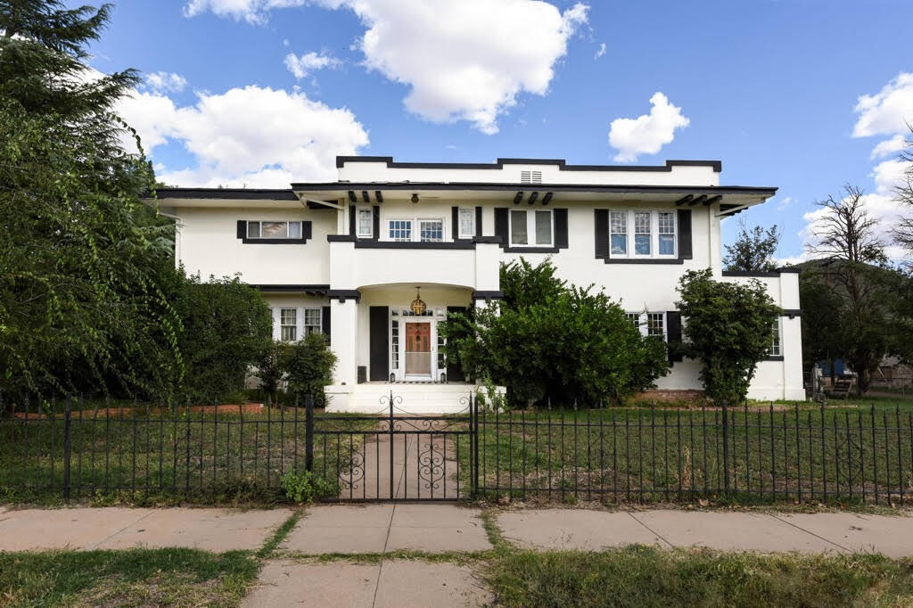 200 E Vista St, Bisbee, AZ for Sale