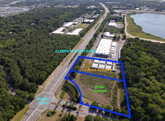 1008 Clements Crst Ln  