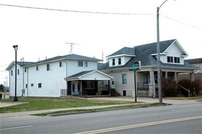 709 N 2nd St, Clinton, IA for Sale