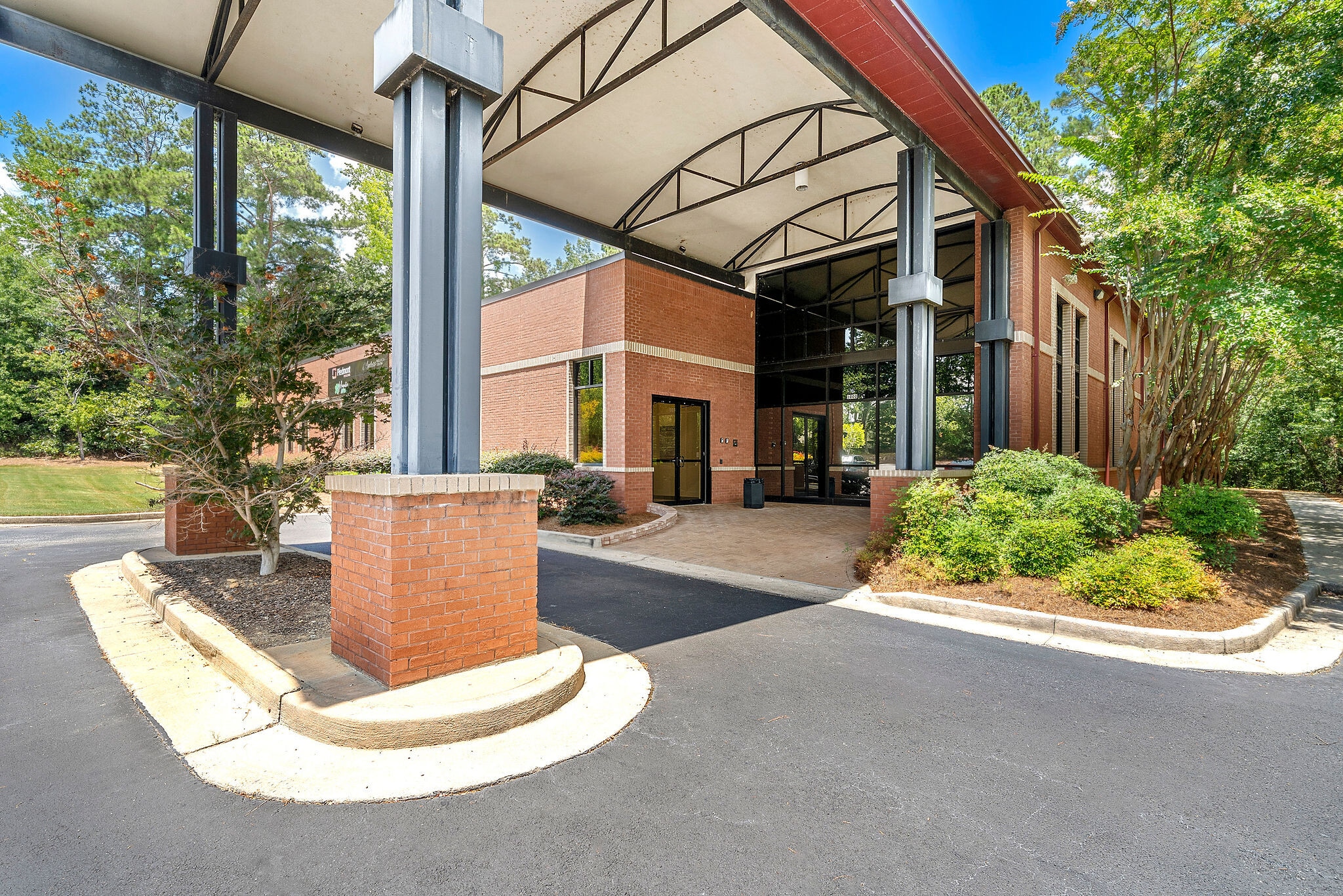 1000 Commerce Dr, Peachtree City, GA for Sale