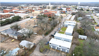 Hillsboro, TX Apartments - 208 N Church St