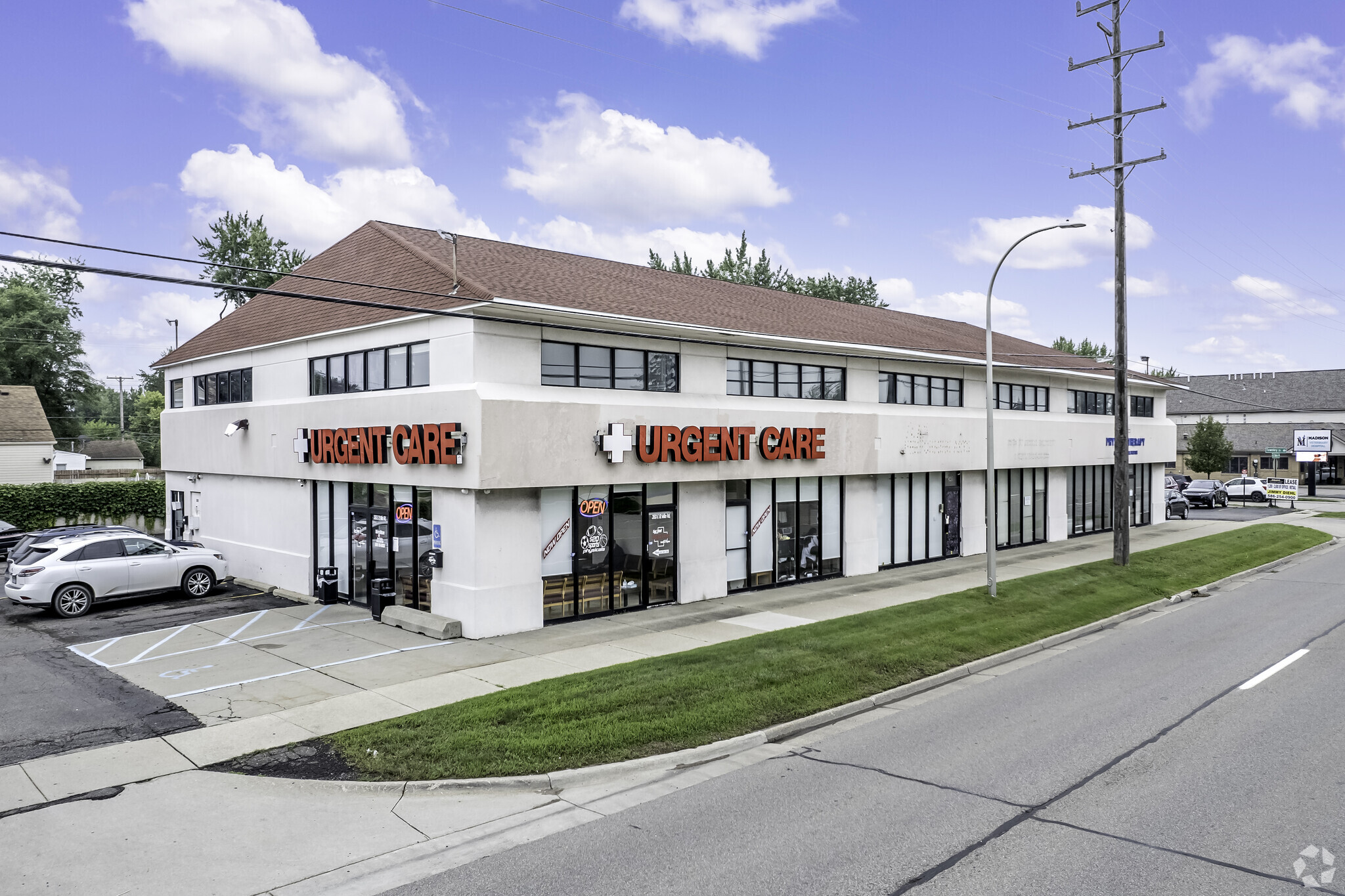 300-370 E 12 Mile Rd, Madison Heights, MI for Rent