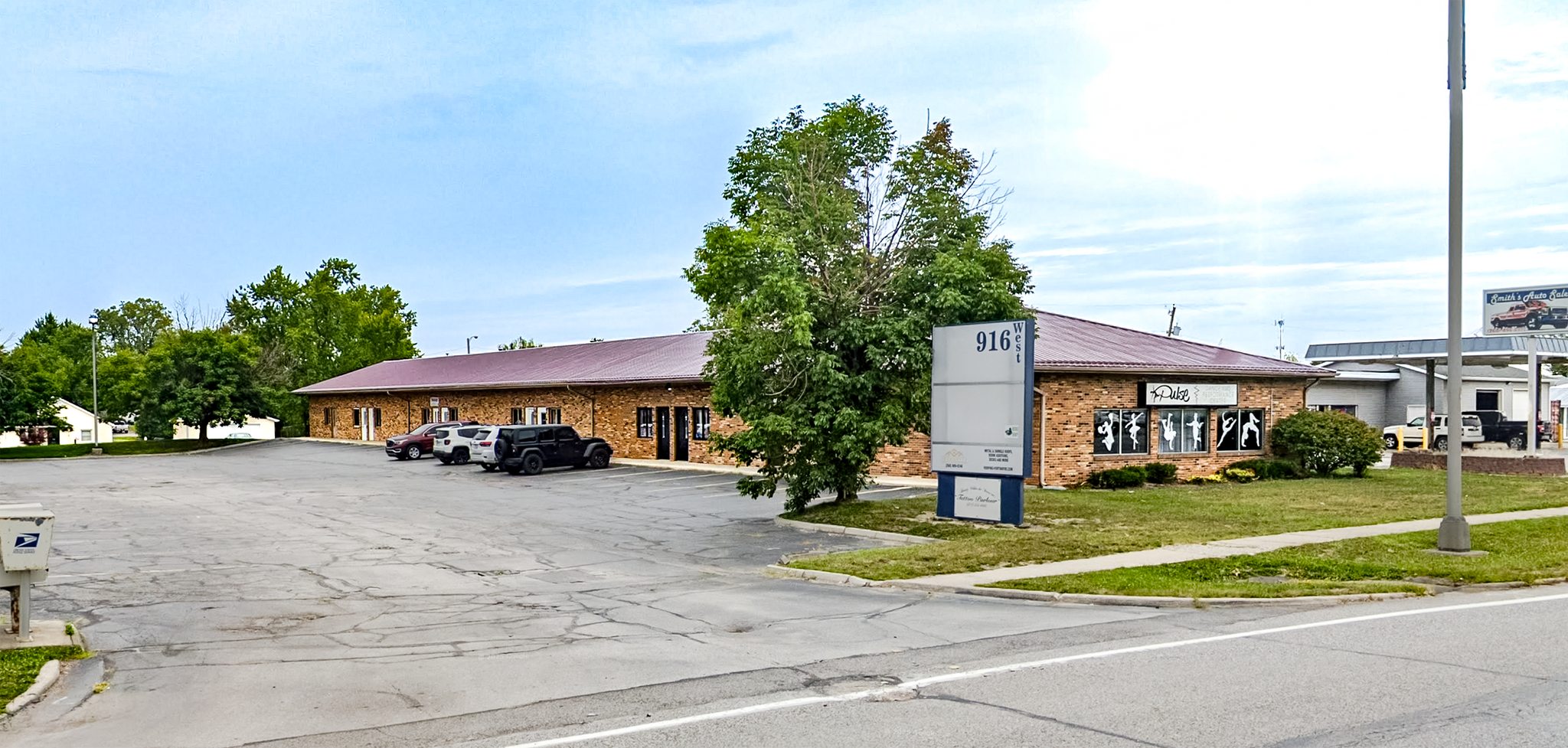 916 W Coliseum Blvd, Fort Wayne, IN for Rent