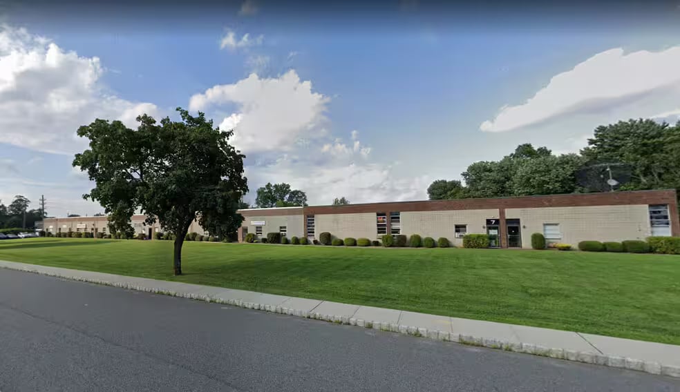 7 Melanie Ln, East Hanover, NJ for Rent