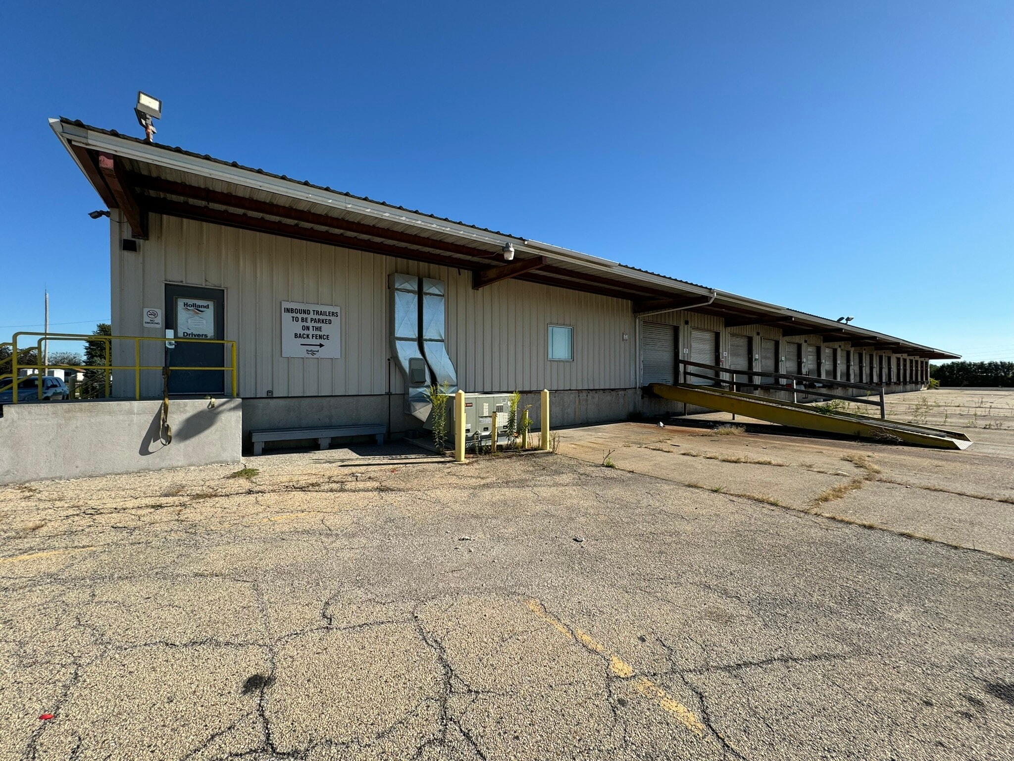700 NE Arch St, Atlanta, IL for Sale