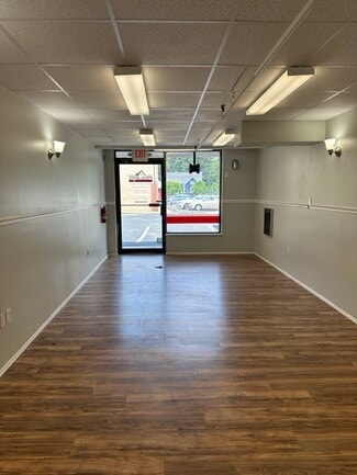 Holliston, MA Retail - 410 Washington St
