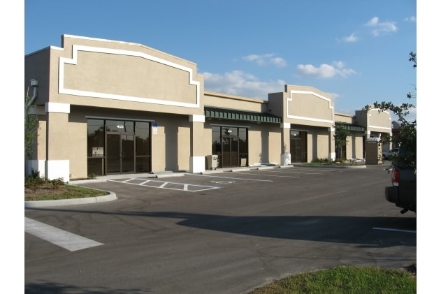 8961 Daniels Center Dr, Fort Myers, FL for Sale
