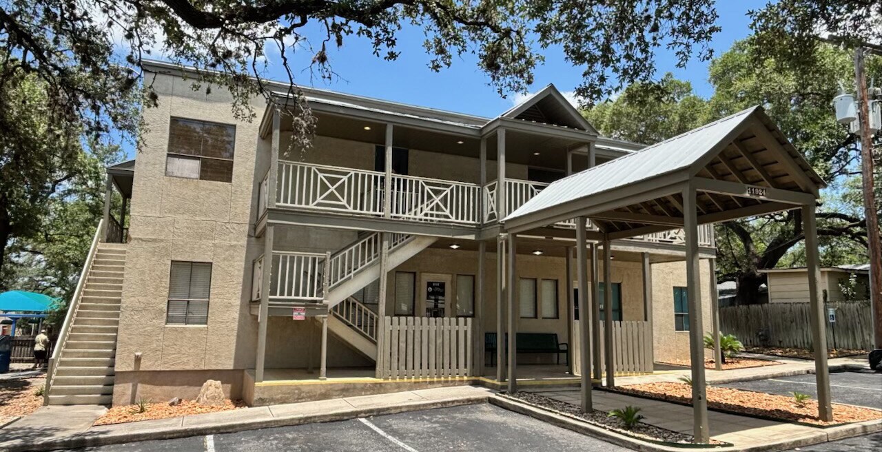11924 Vance Jackson Rd, San Antonio, TX for Rent