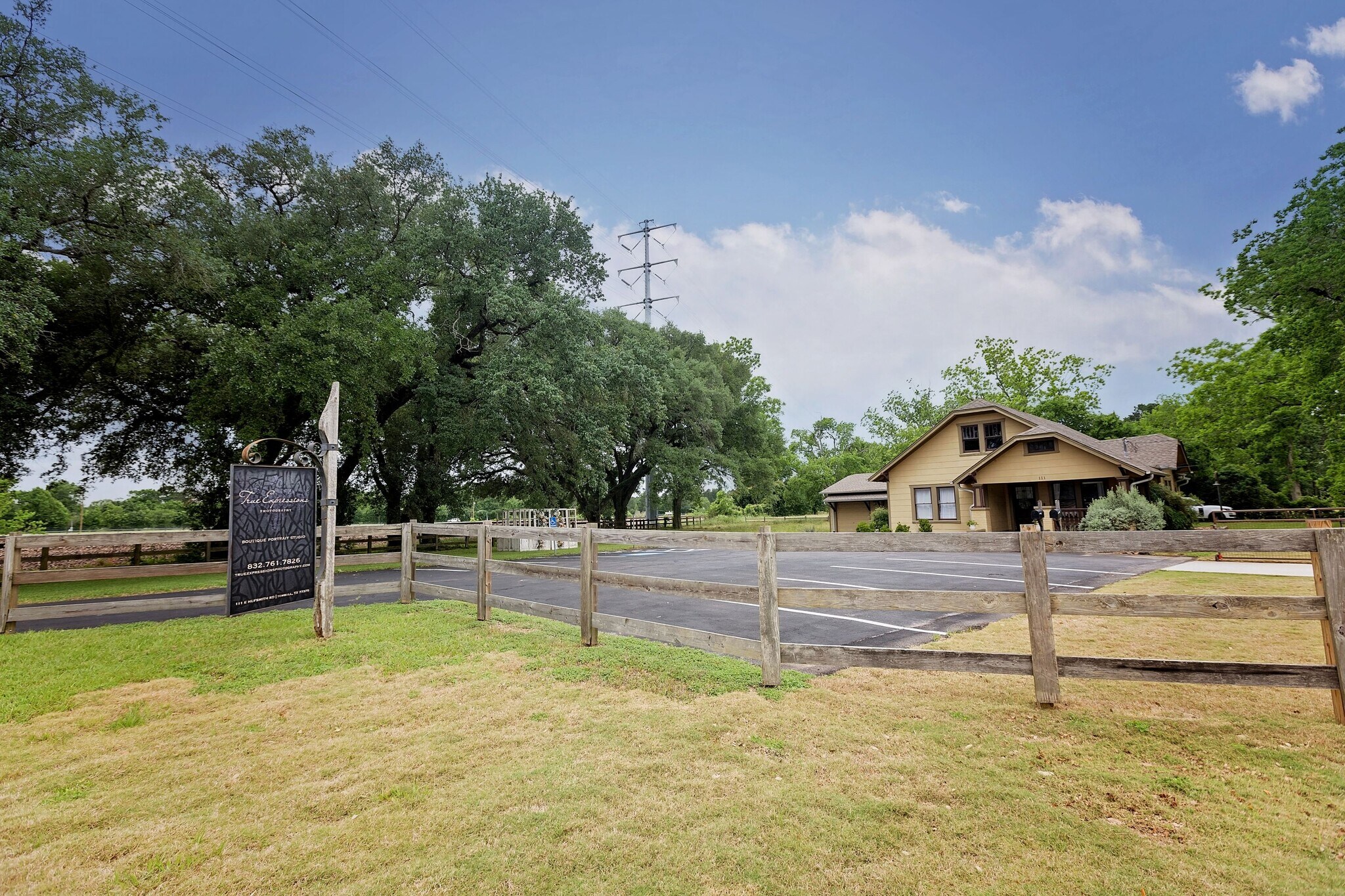 111 E Hufsmith Rd, Tomball, TX for Sale