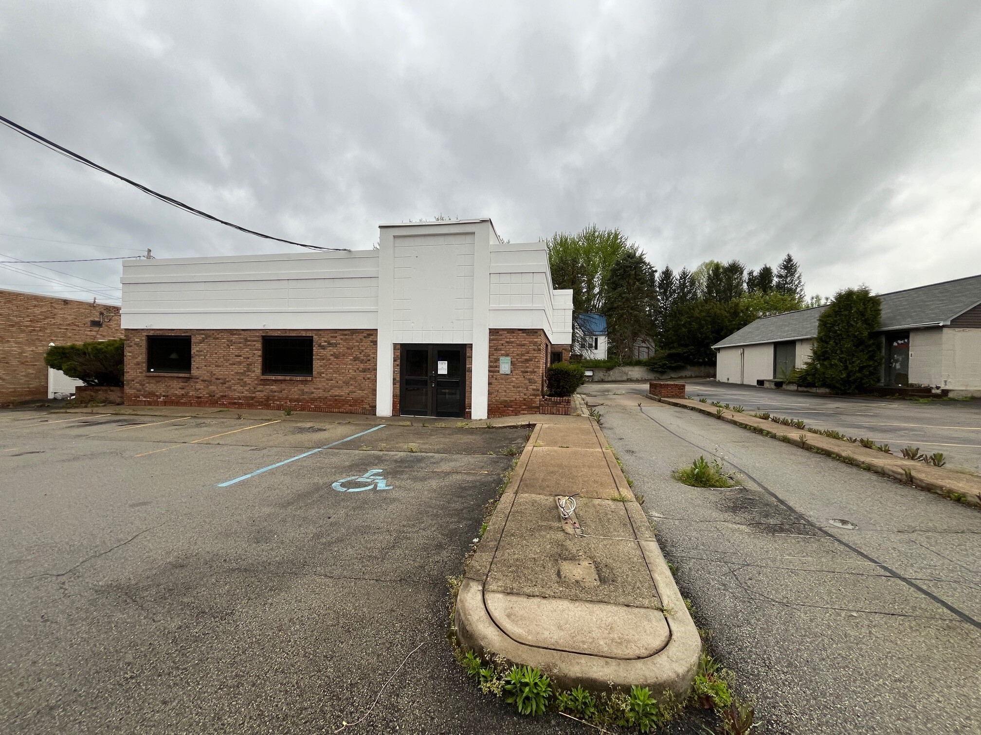 1306 Memorial Blvd, Connellsville, PA for Rent
