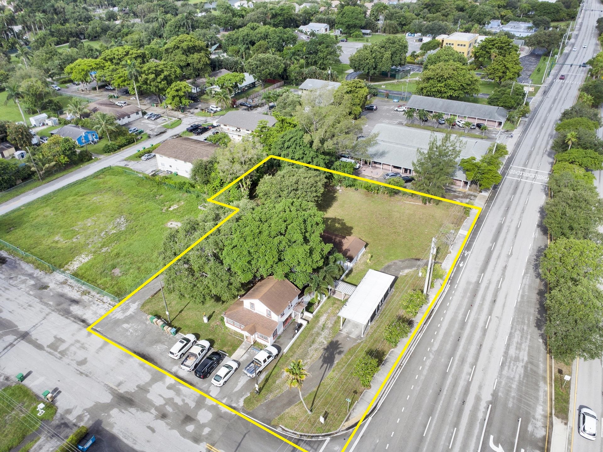 4533 SW 65th Ave, Davie, FL for Sale