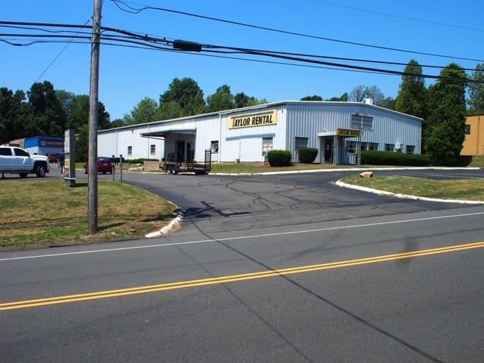 174 Cedar St, Branford, CT for Rent