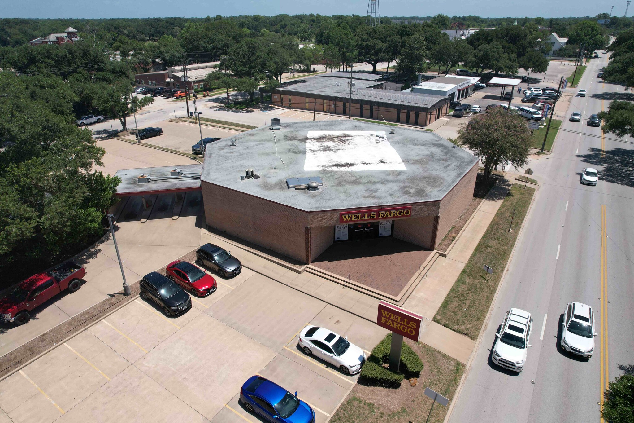 700 Jackson St, Richmond, TX for Sale