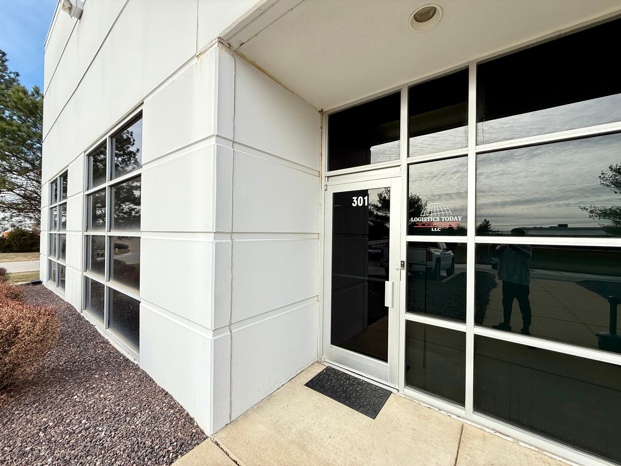 301 Stag Industrial Blvd, Lake Saint Louis, MO for Rent