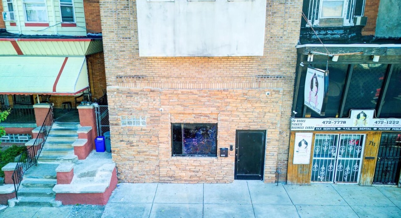 709 S 52nd St, Philadelphia, PA for Sale