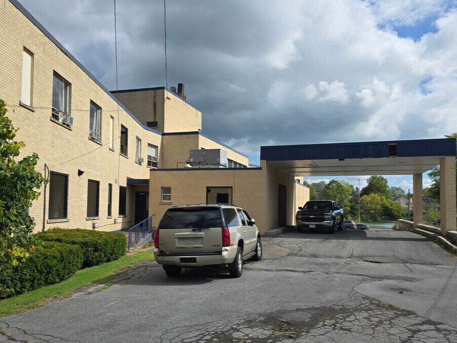 2 Fall St, Seneca Falls, NY for Sale