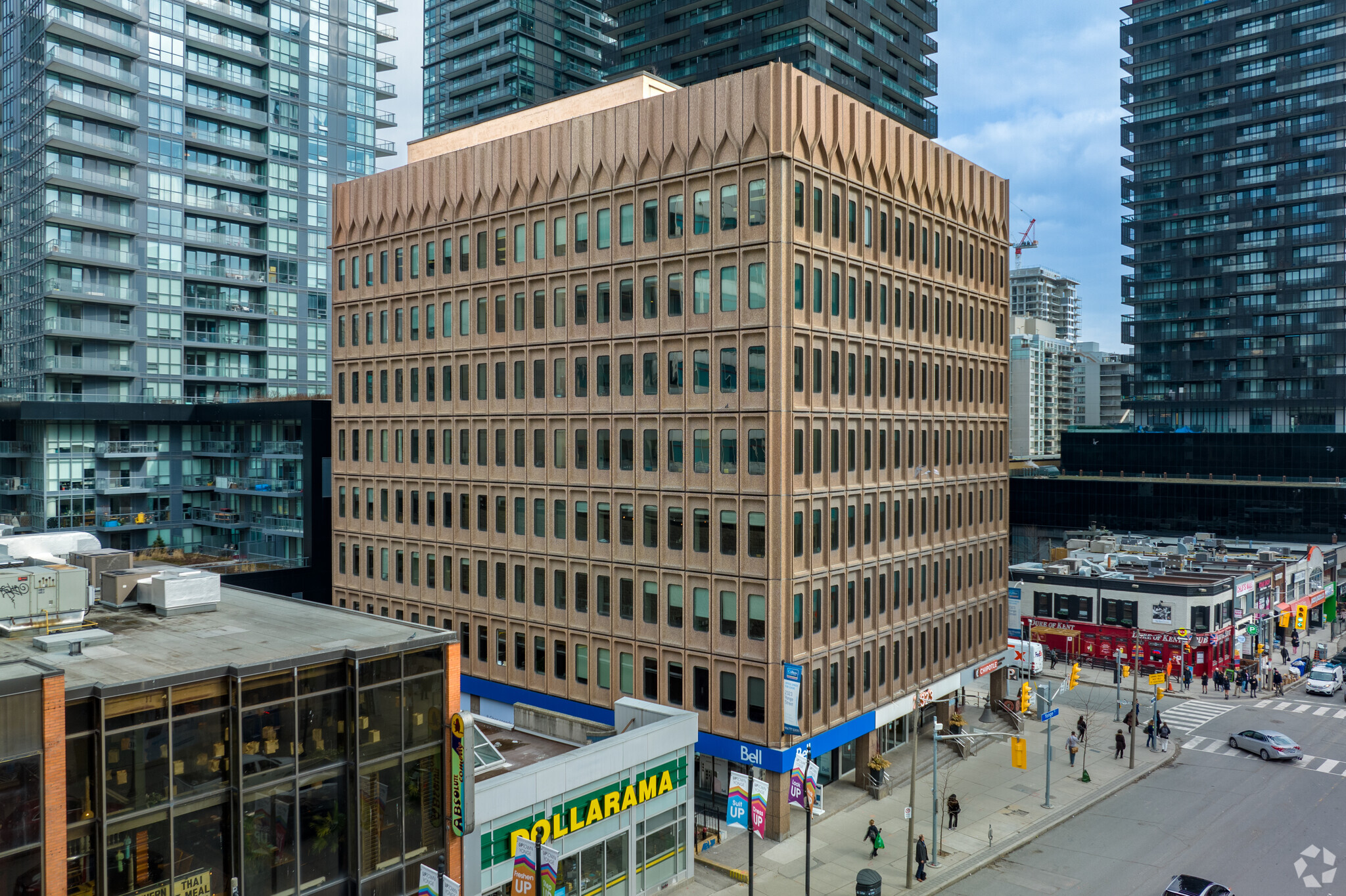 2323 Yonge St, Toronto, ON for Rent