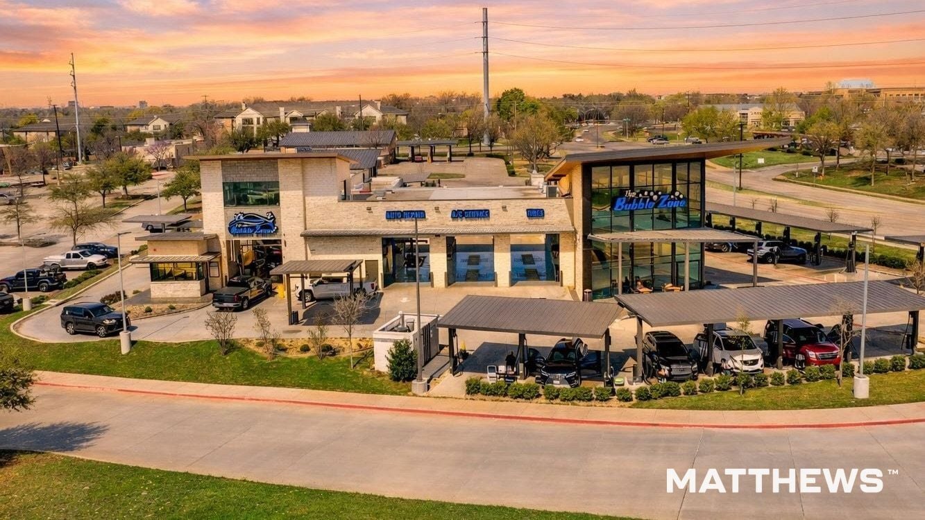 5243 Naaman Forest Blvd, Garland, TX for Sale