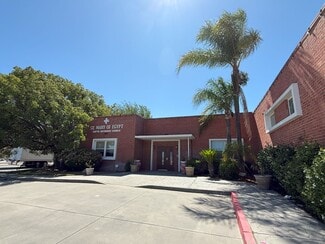 Santa Clarita, CA Storefront Retail/Office - 23986 Pine St