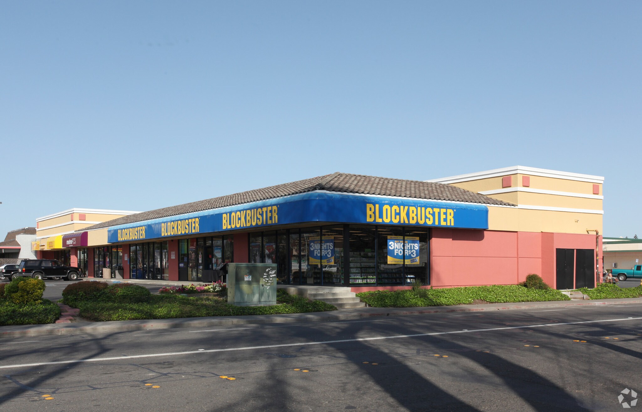 2 W Court St, Woodland, CA for Rent
