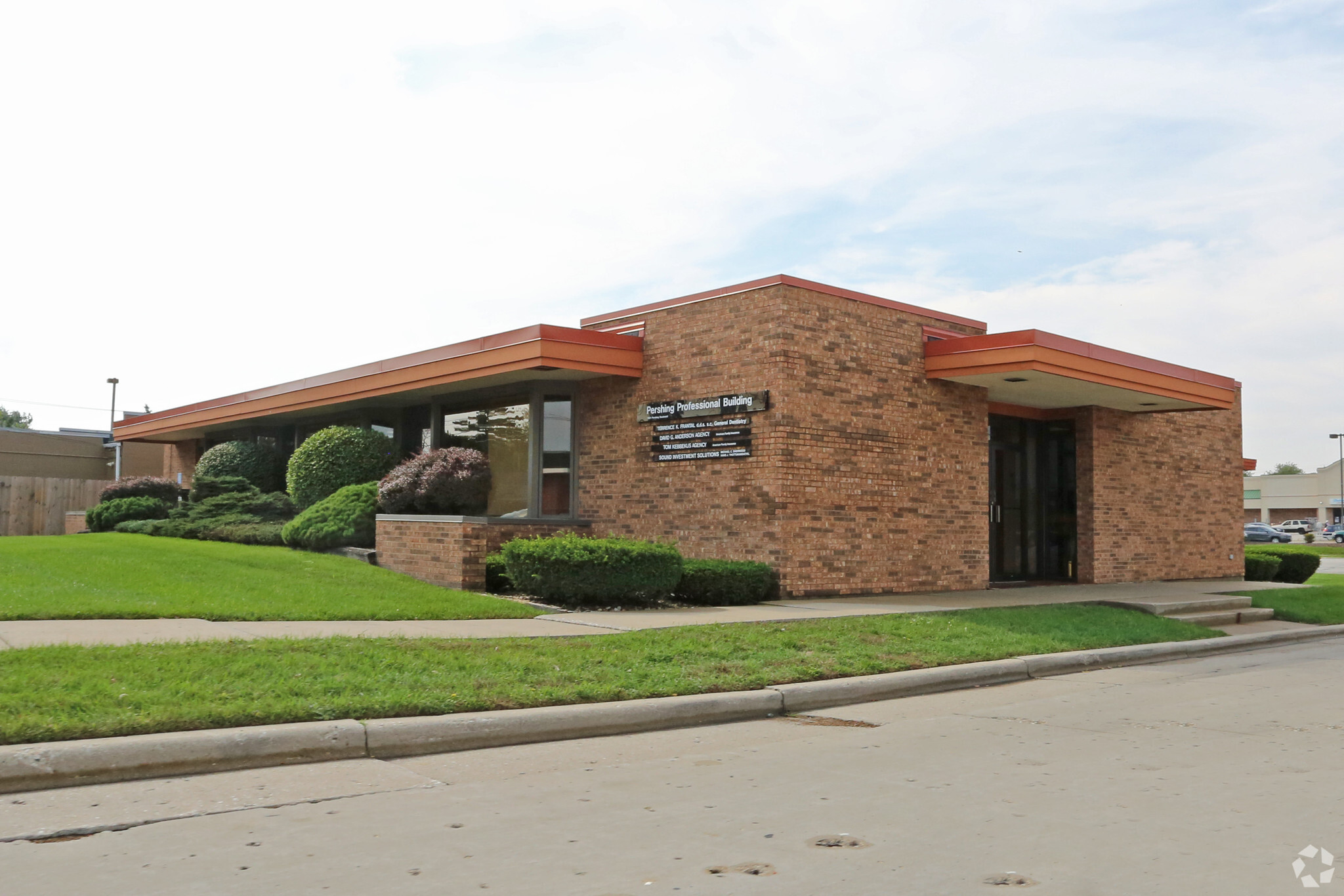 7601 Pershing Blvd, Kenosha, WI for Sale