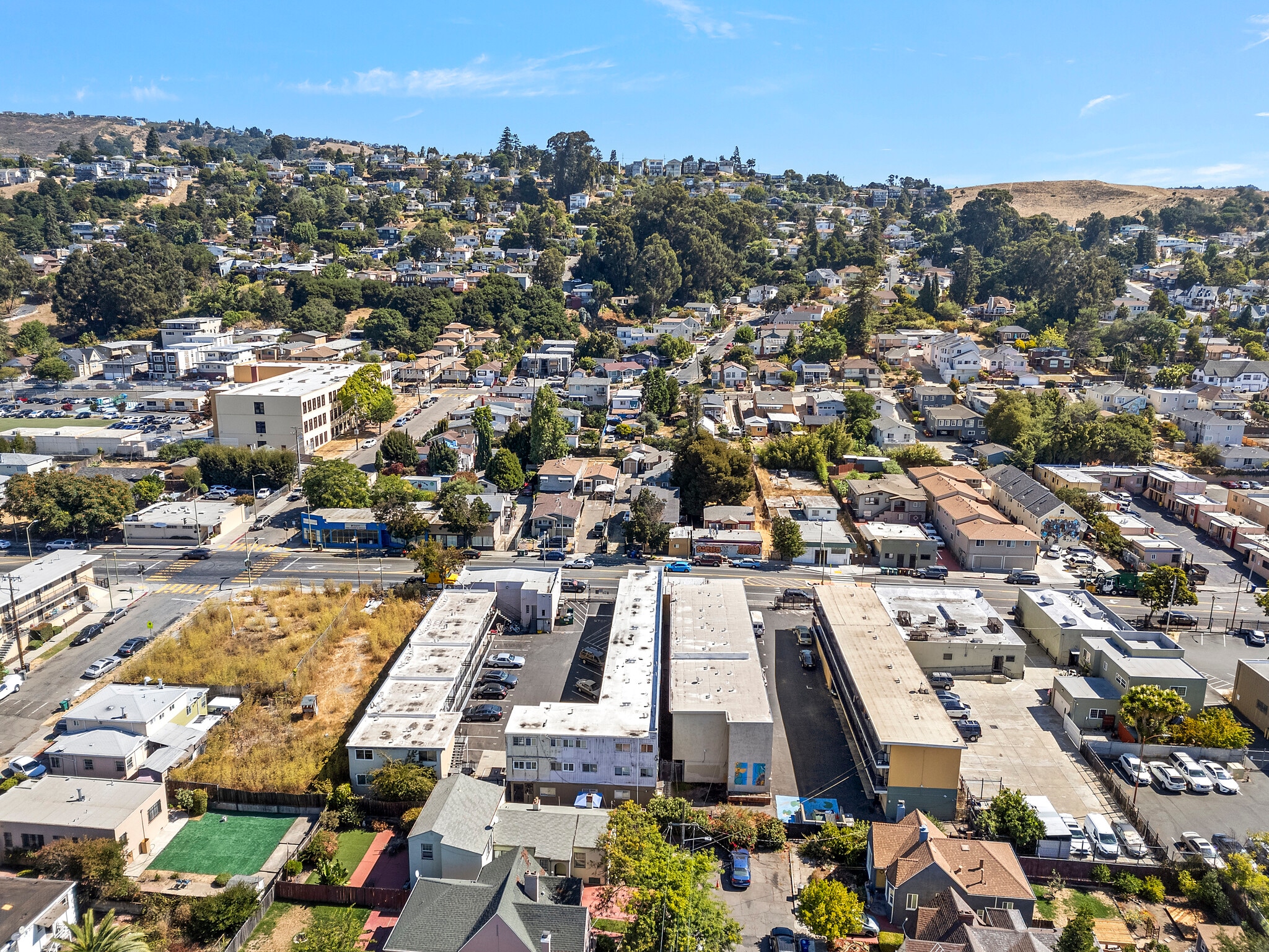 7975-8005 MacArthur Blvd, Oakland, CA for Sale
