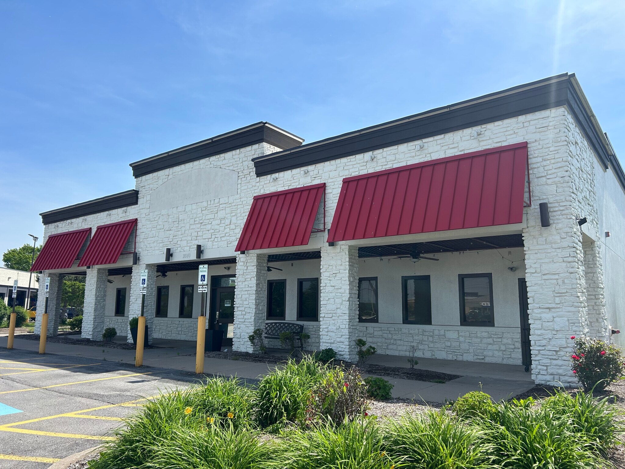 3340 W Henrietta Rd, Henrietta, NY for Rent