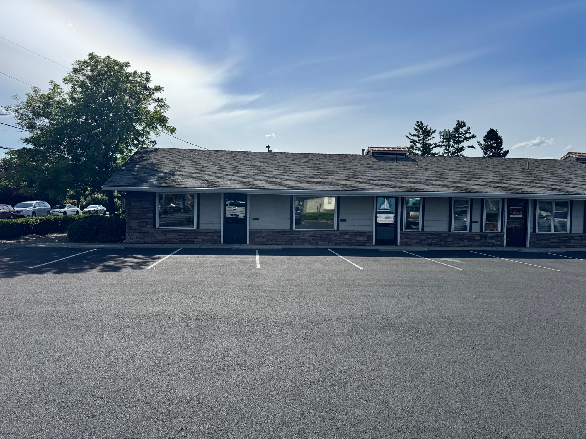401 Crater Lake Ave, Medford, OR for Rent