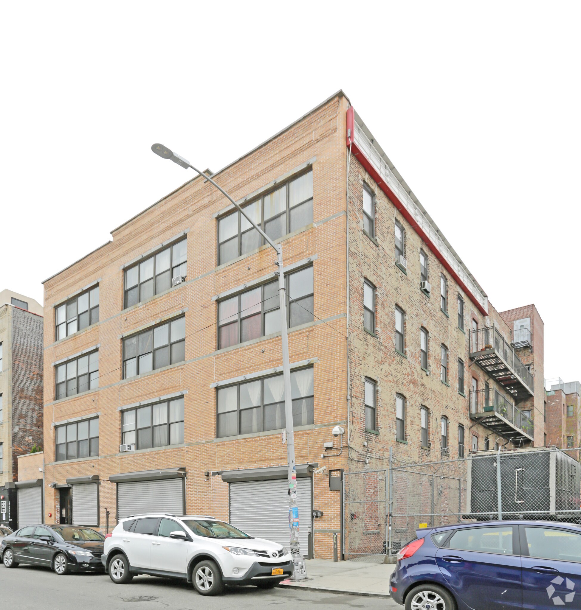 257-261 Varet St, Brooklyn, NY for Rent