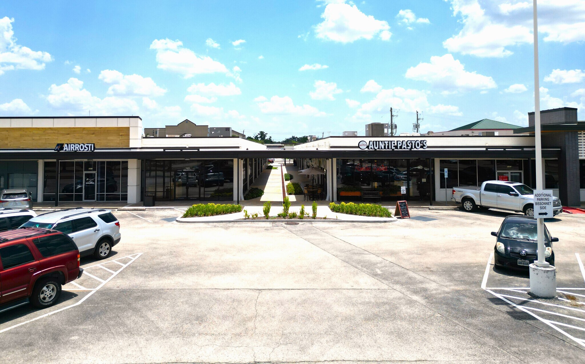 5400-6810 Bellaire Blvd, Bellaire, TX for Rent