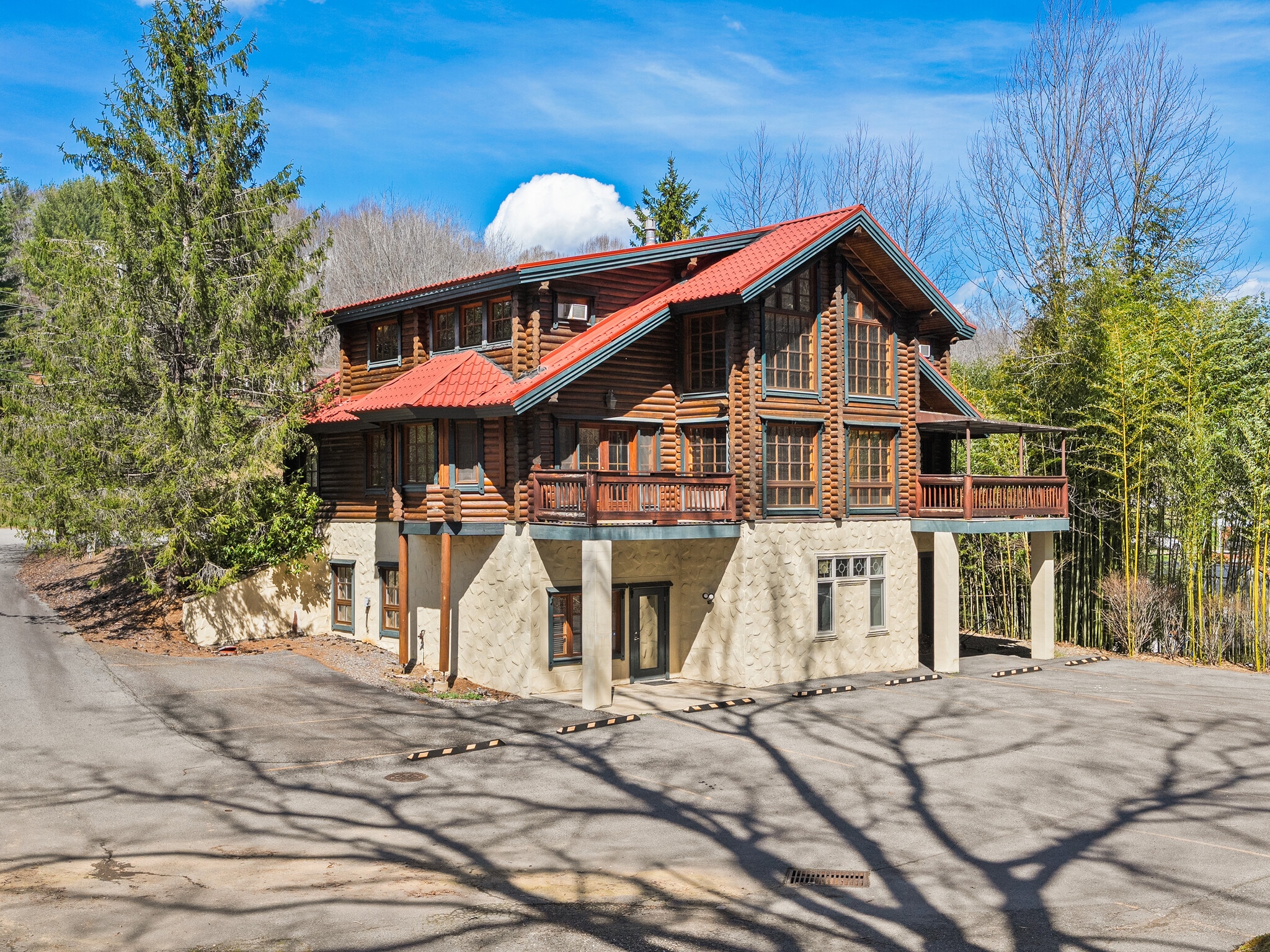 1482 Russ Ave, Waynesville, NC for Rent