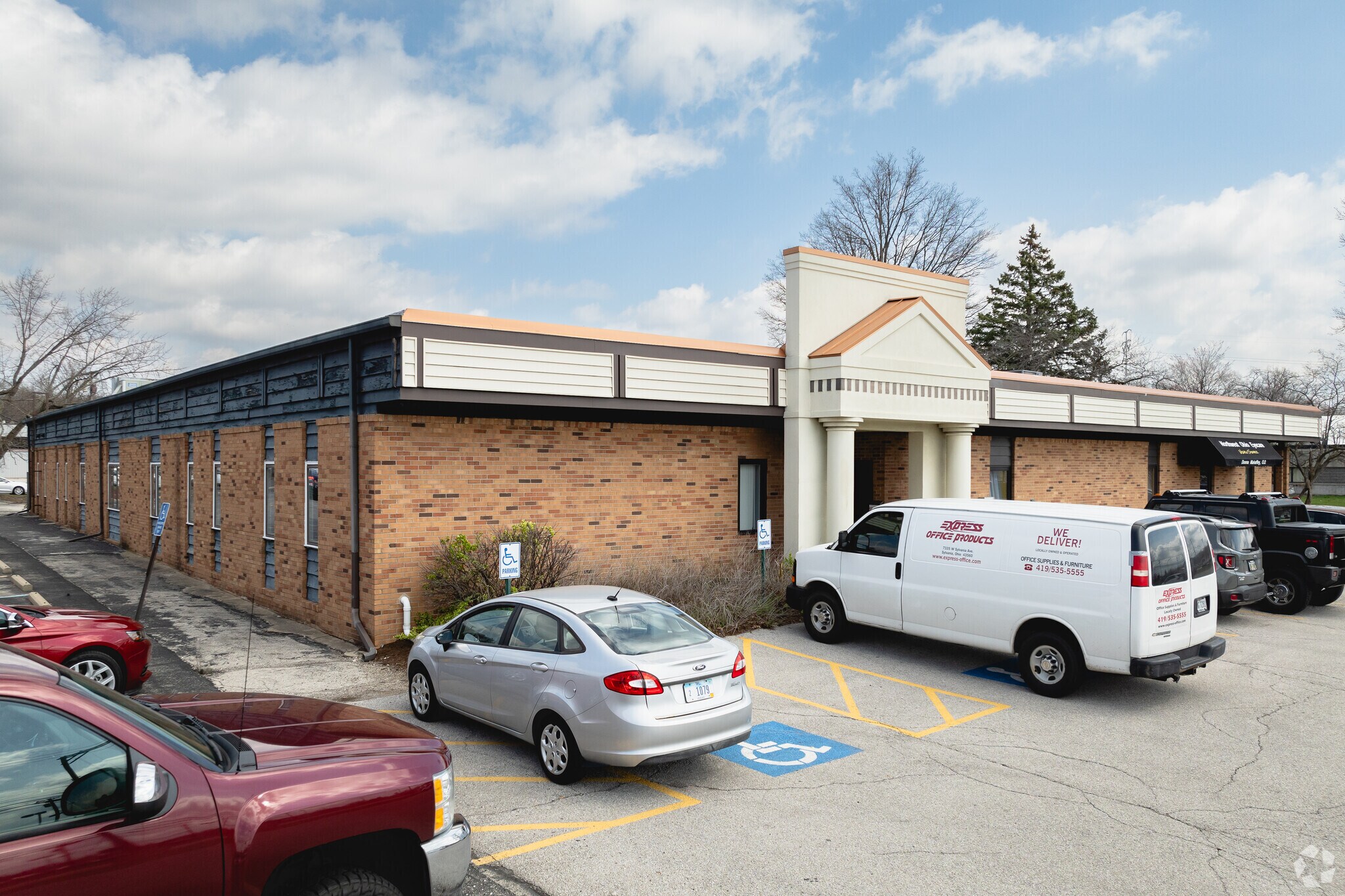5550 W Central Ave, Toledo, OH for Rent