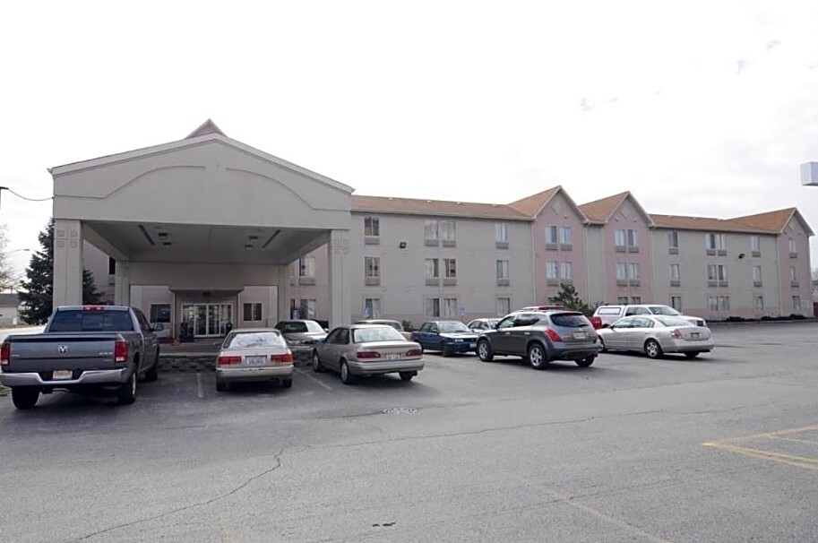12808 S Ashland Ave, Calumet Park, IL for Sale