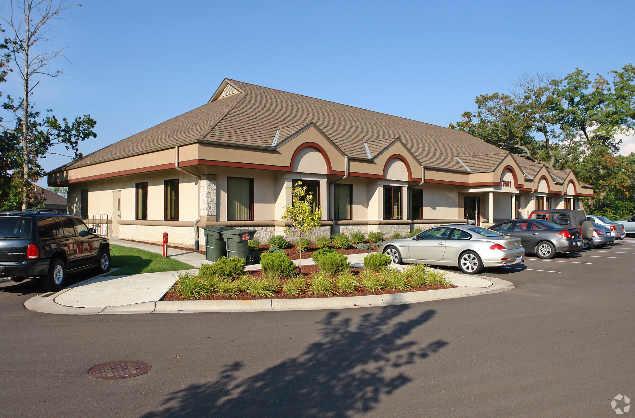 7591 9th St N, Oakdale, MN for Rent