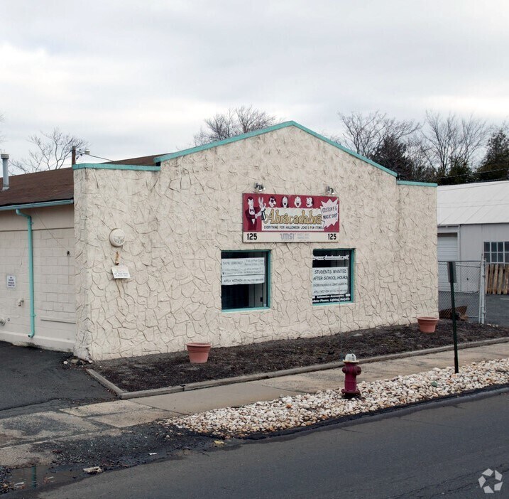 125 Lincoln Blvd Middlesex, NJ 08846 Flex Property for Sale on