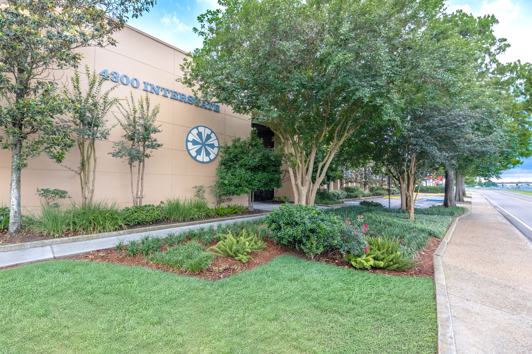 4300 S I-10 Service Rd, Metairie, LA for Rent
