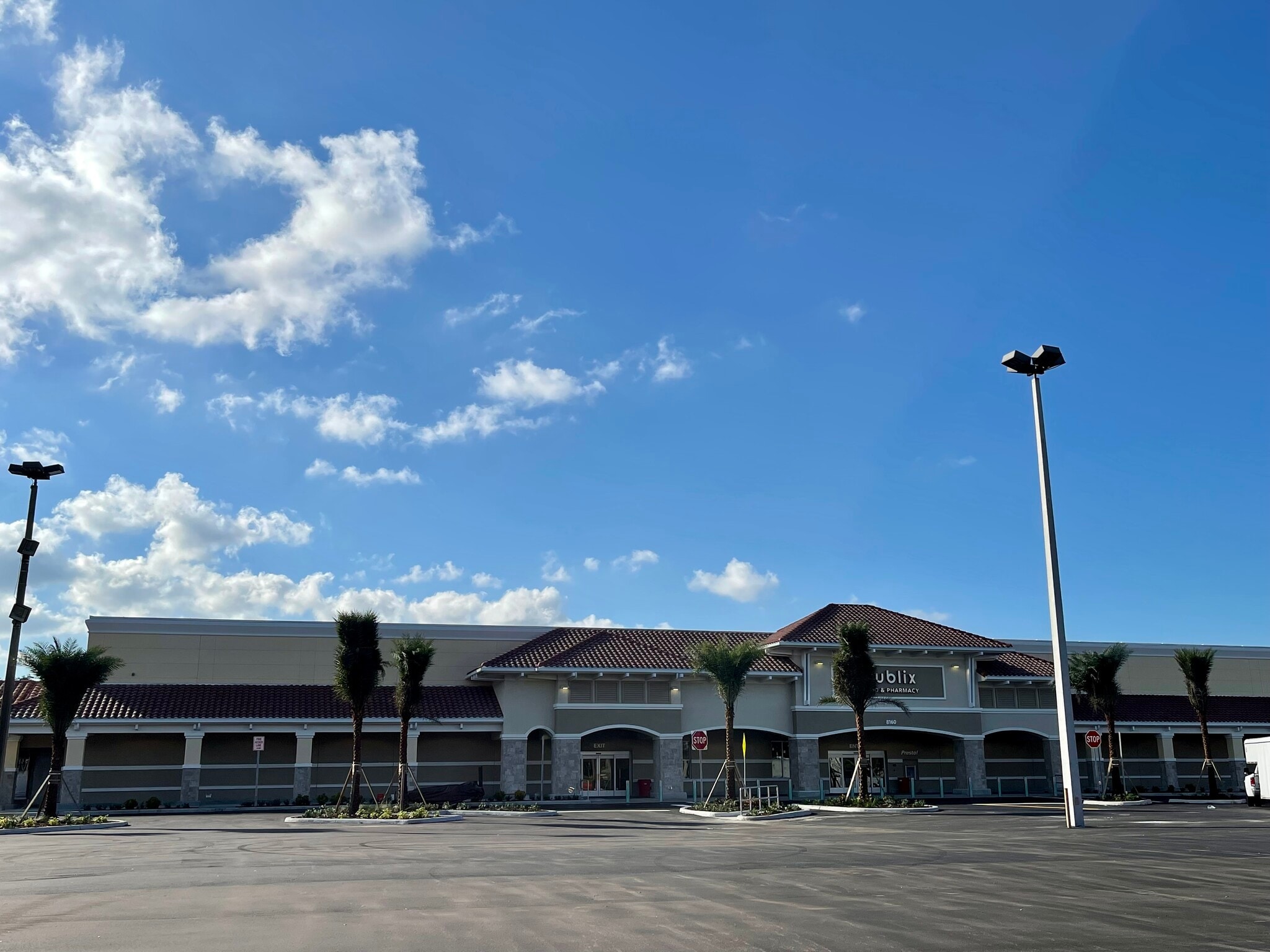 8100 Wiles Rd, Coral Springs, FL for Rent