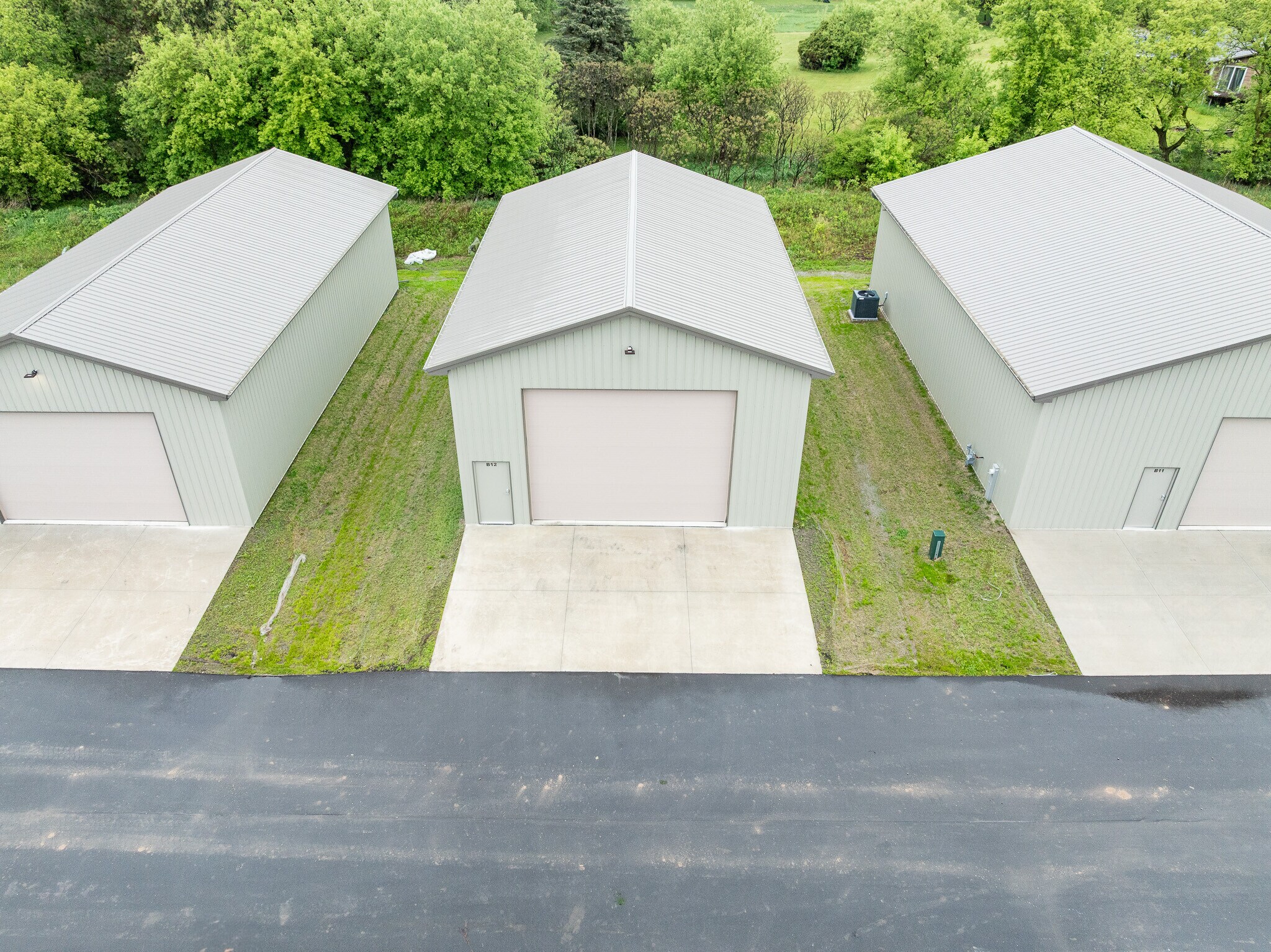 4155 Overland Rd, Hobart, WI for Sale