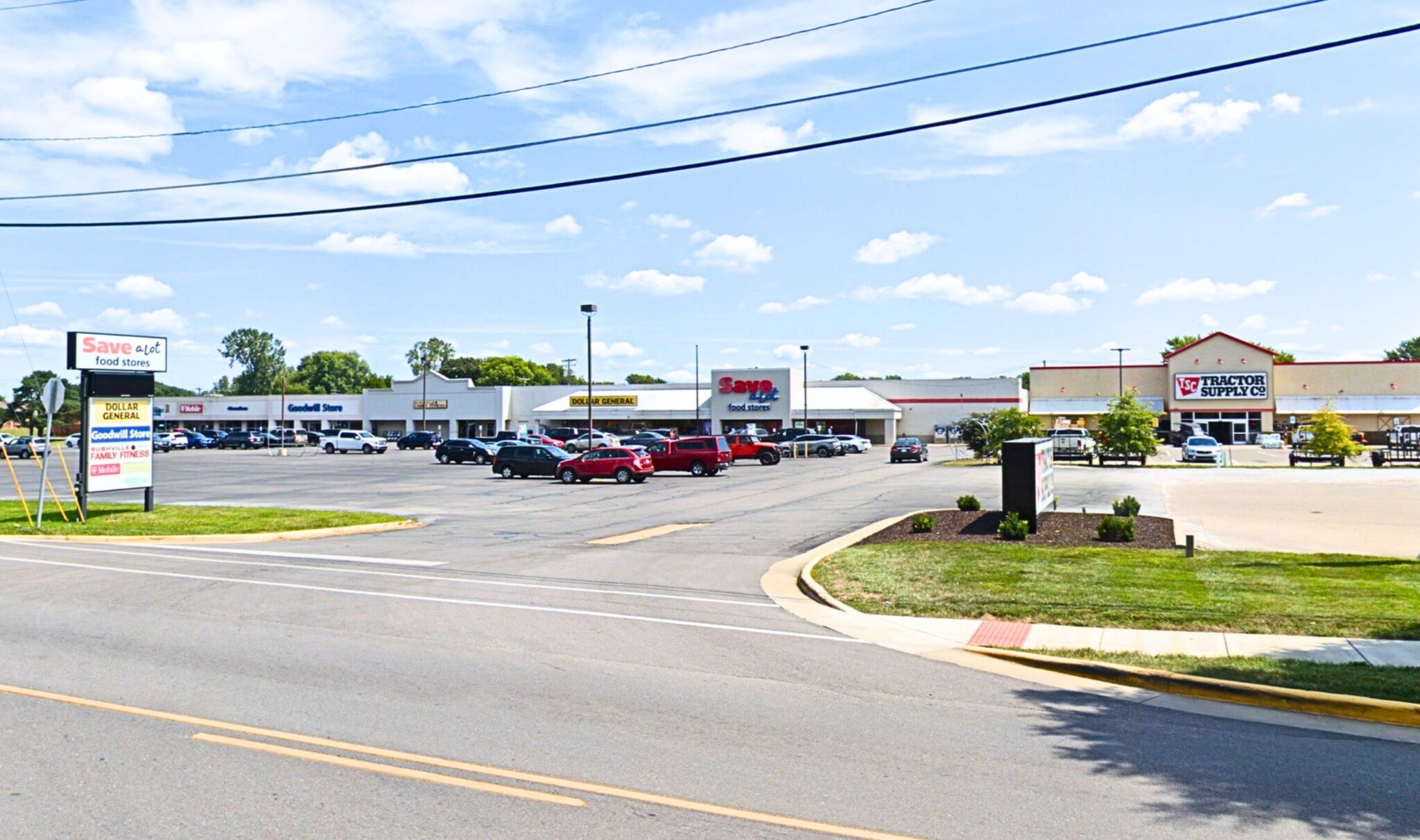 1500 N Main St, Rushville, IN for Rent