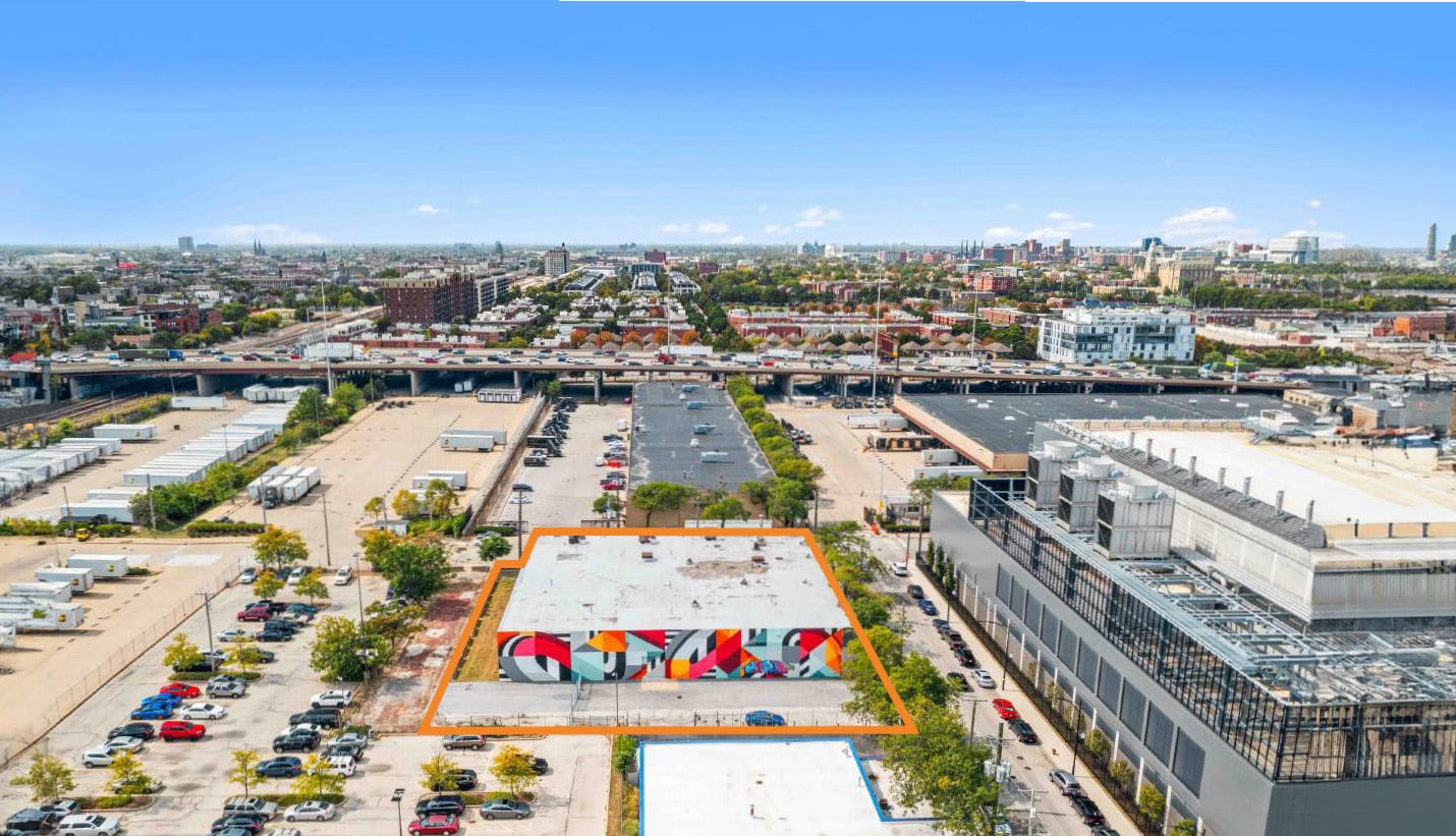 555 W 14th Pl, Chicago, IL for Sale